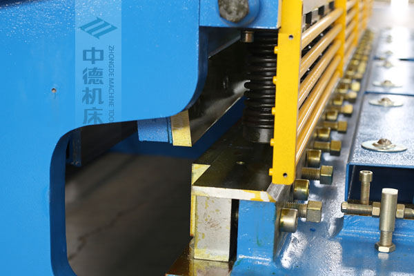 ZDS-432選用上海優質刀片，使用壽命更長.jpg